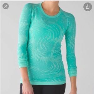 Lululemon Swiftly Tech Long Sleeve Size 6
